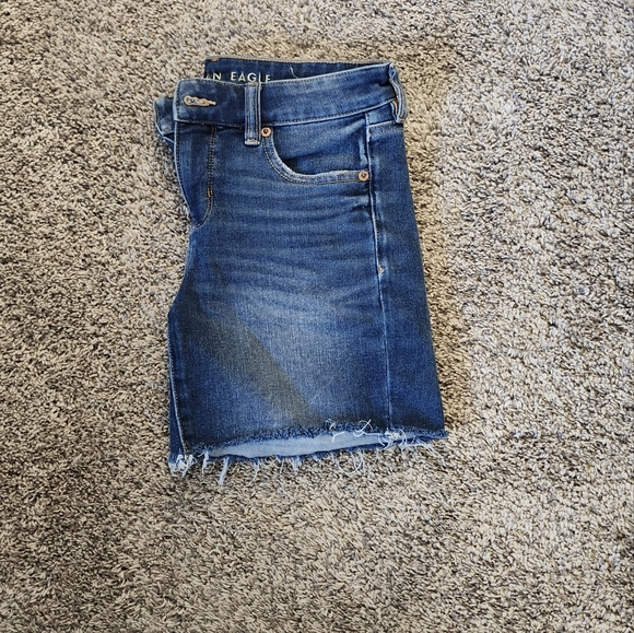 American Eagle Size 4 Shorts - Picture 3 of 4